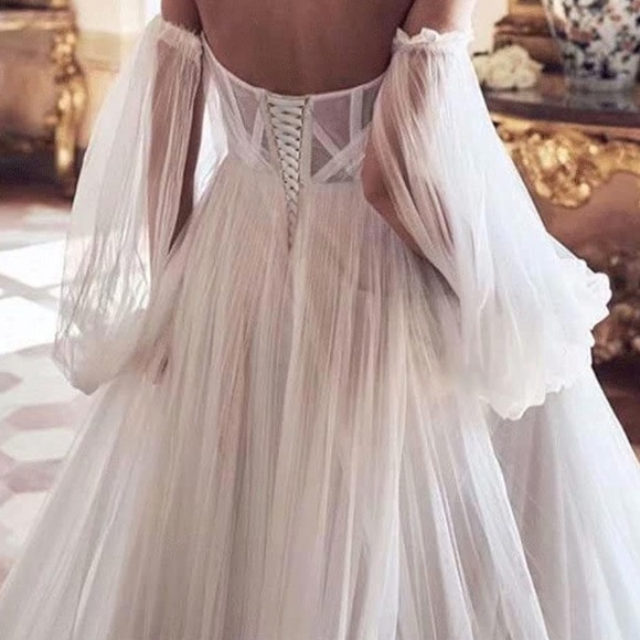 NWT Puffy Sleeve Off-the-Shoulder Wedding Ballgown - Picture 2 of 12